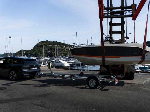 Båthenger 6257 1300Kg